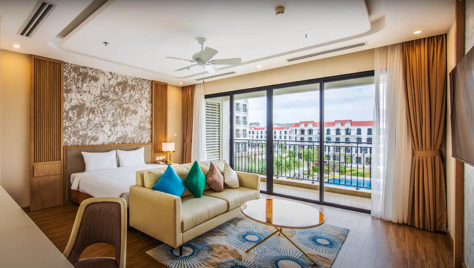 Vinholidays Fiesta Phu Quoc